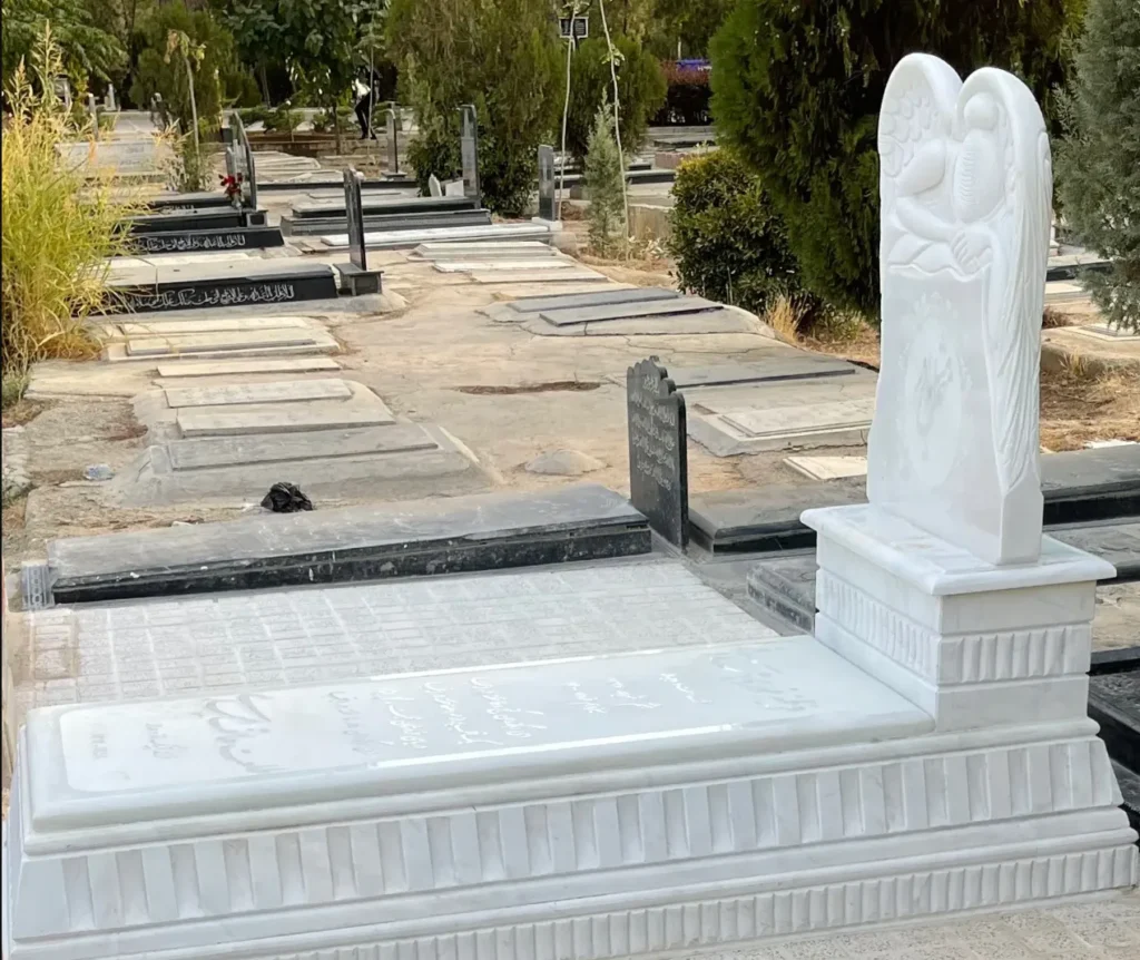 تفاوت سنگ قبر سیاه و سفید 