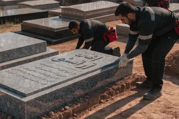 خرید سنگ قبر در تهران با بهترین قیمت در سال 1404